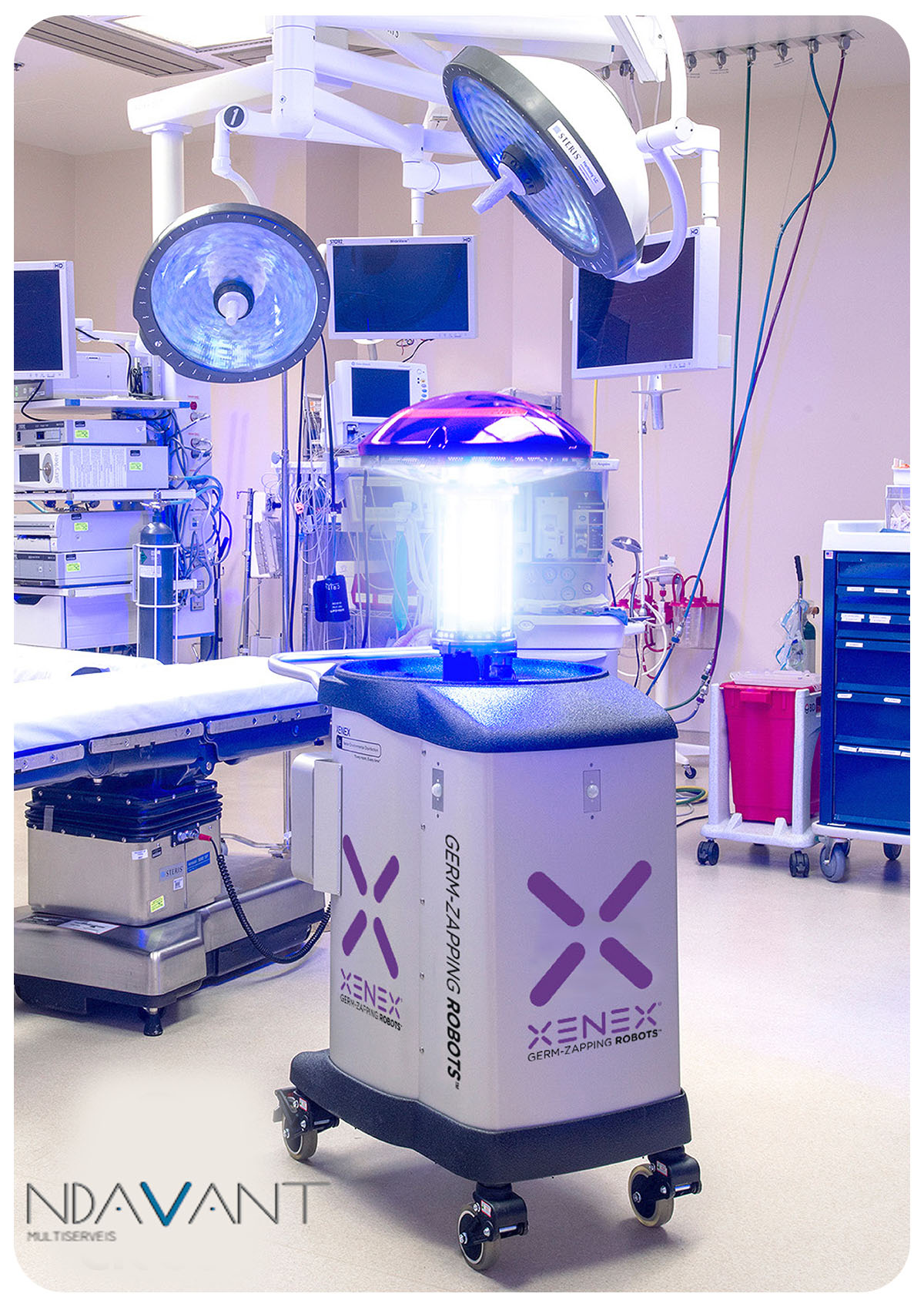  Xenex, robot de desinfección por luz ultravioleta tipo C, con alta eficacia en la eliminación de microorganismos patógenos