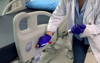 Innovació en neteja hospitalària Glowcheck, aigua ionitzada i robots fregadors autònoms Ndavant